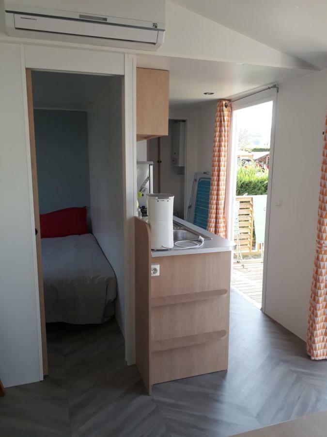 Mobilhom Herve Hotel Condrieu Exterior photo